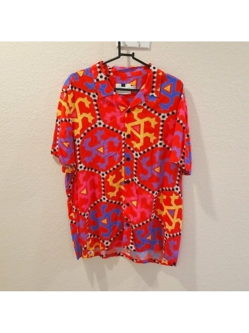 Topman Mens Casual Shirt Large 100% Viscose Egypt Design